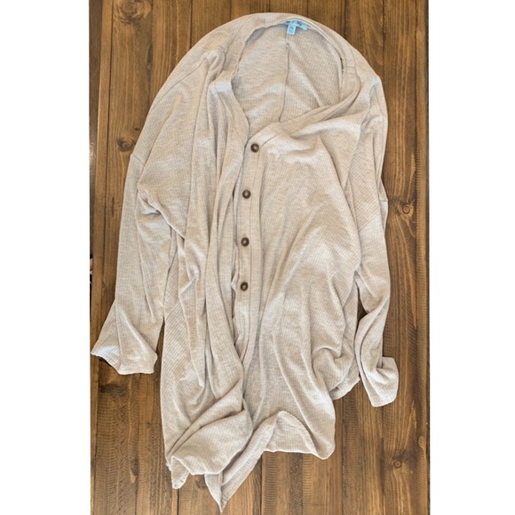 2xl Riley grace top - Picture 2 of 2